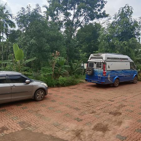 Kalidasa Tree House And Villa, Wayanad Chegat ภายนอก รูปภาพ