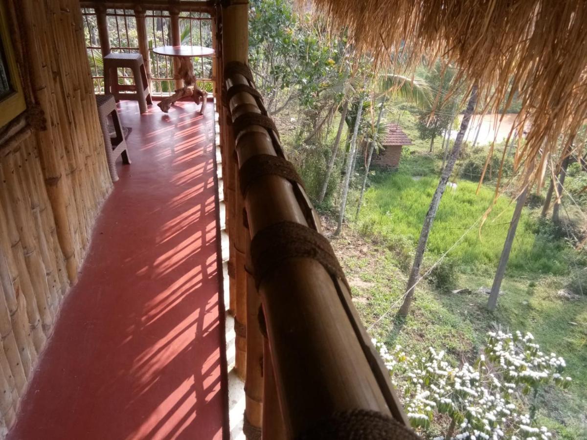 Kalidasa Tree House And Villa, Wayanad Chegat ภายนอก รูปภาพ