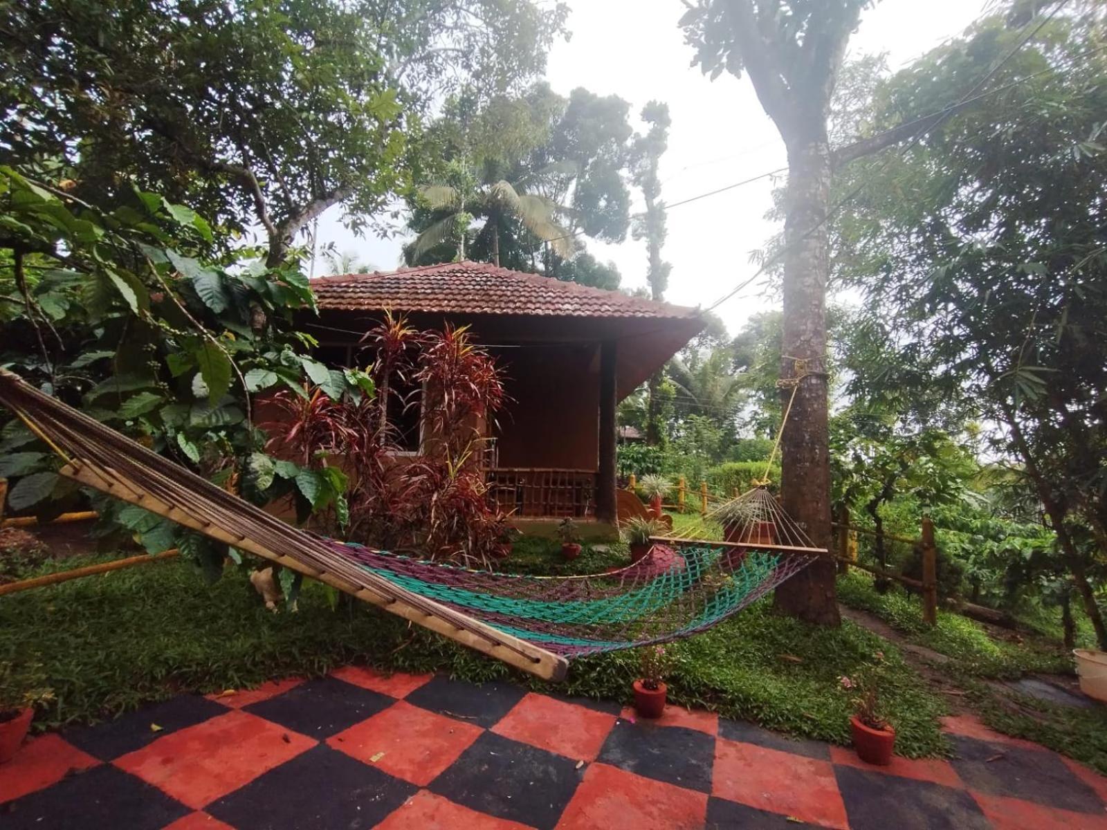 Kalidasa Tree House And Villa, Wayanad Chegat ภายนอก รูปภาพ